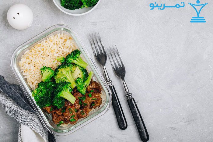 برنج و بروکلی